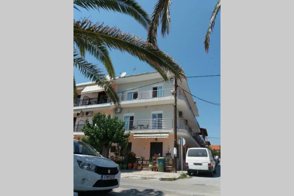 Zefis Appartment Ouranoupoli Ngoại thất bức ảnh